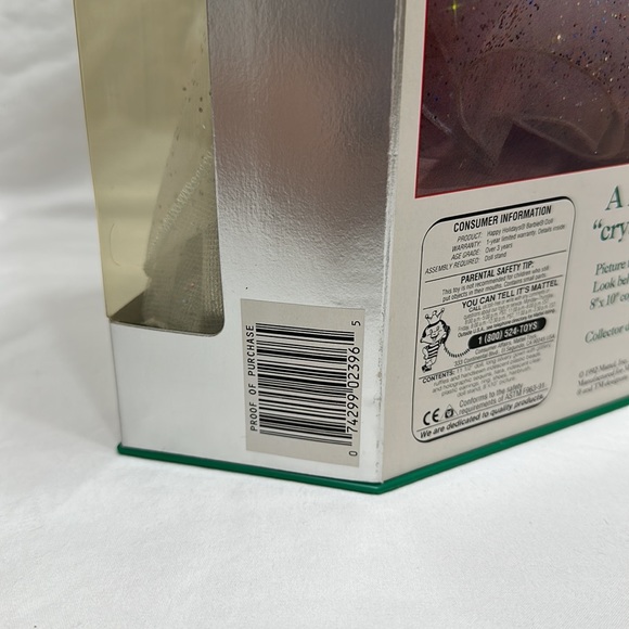 Happy Holidays Barbie - Picture 7 of 8